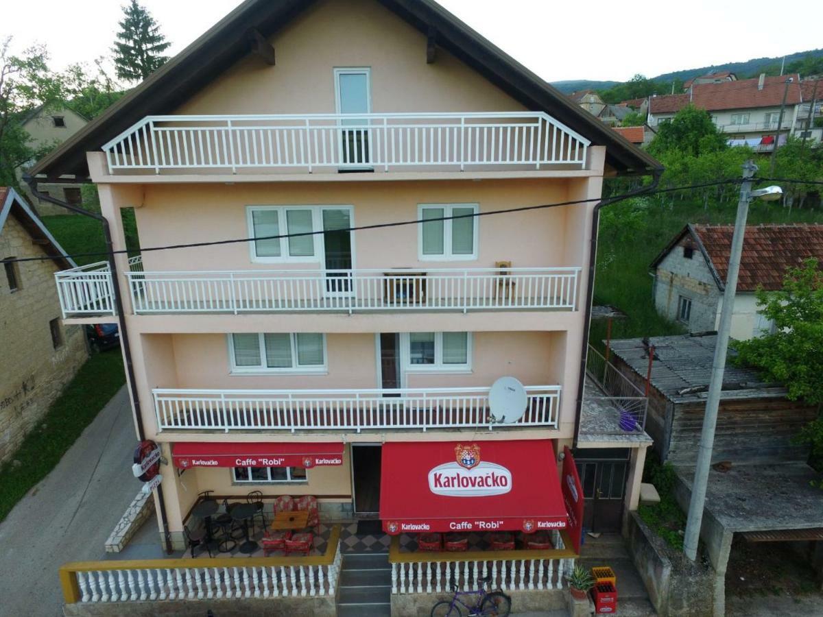 Apartamento Apartman Malekin Prozor Exterior foto